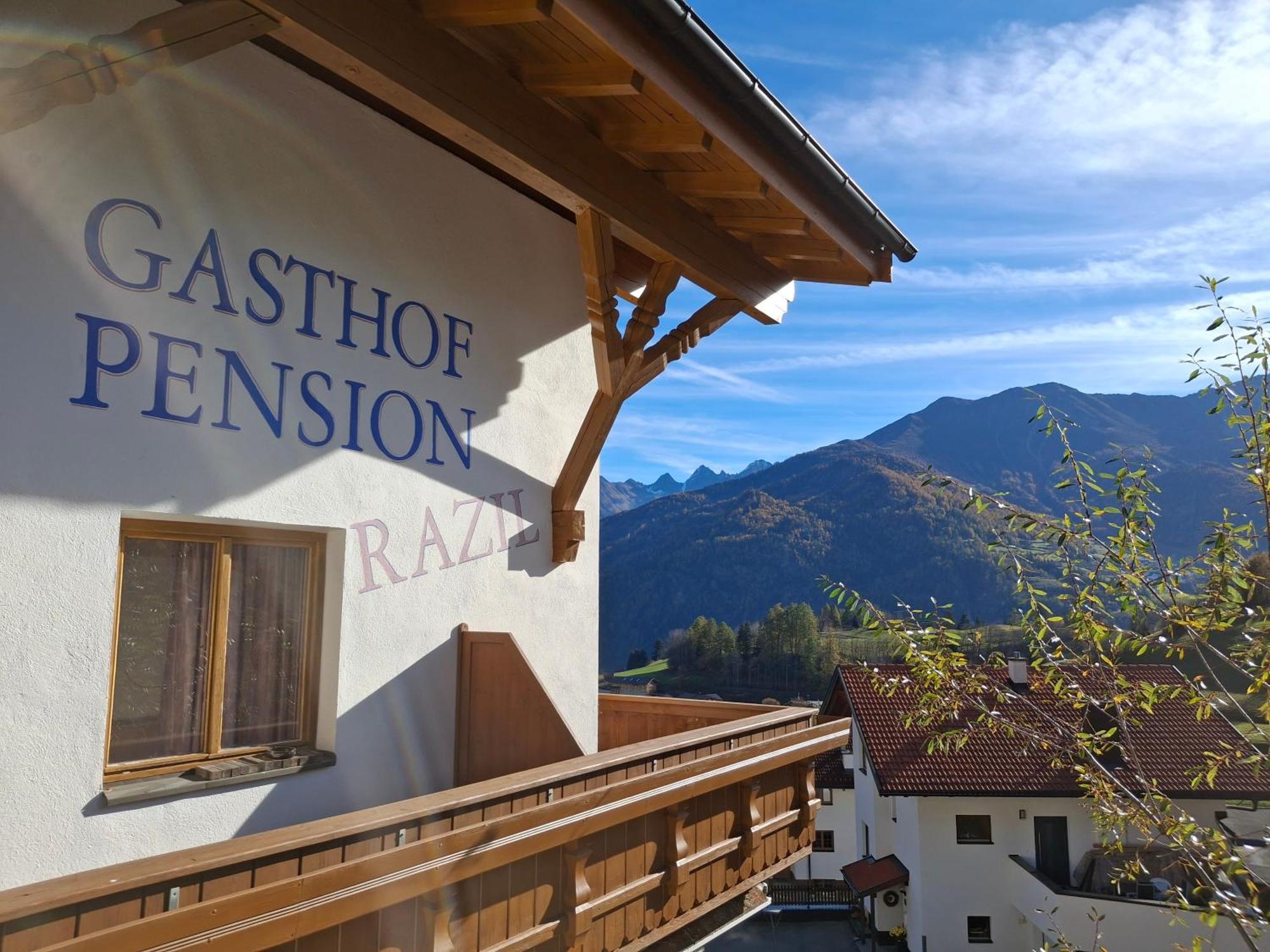 Pension Razil Ladis Luaran gambar